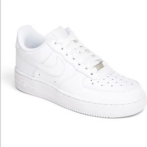 NIKE Air Force One White Men’s 6.5, Womens 7.5